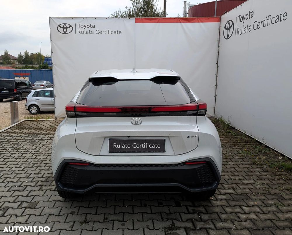 Toyota C-HR - 7