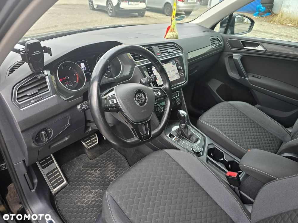 Volkswagen Tiguan ver-2-0-tdi-scr-bluemotion-technology-dsg-trendline - 5