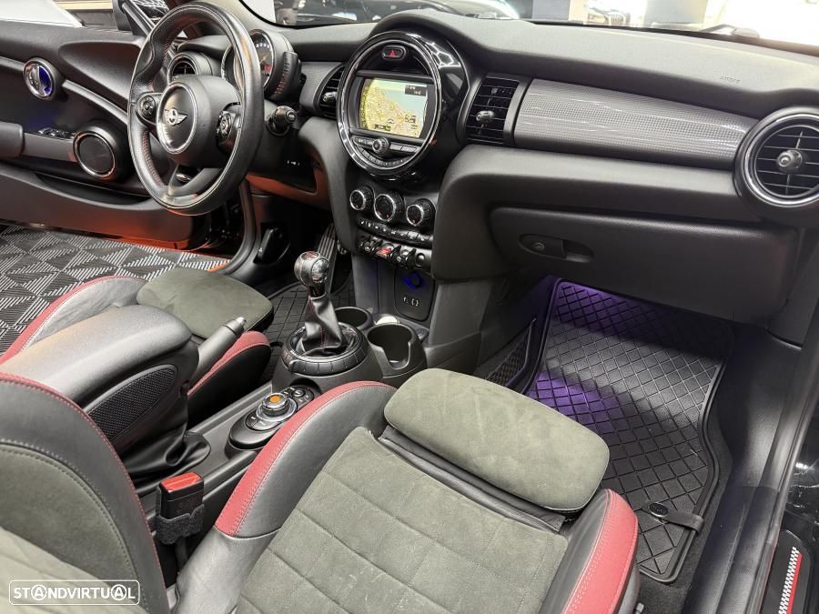 MINI Cabrio - 29