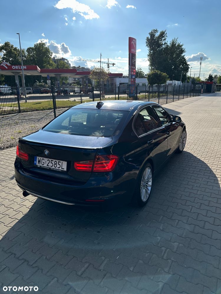 BMW Seria 3 316i Luxury Line - 6