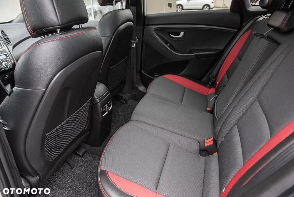 Hyundai i30 1.6 T GDI Turbo - 26