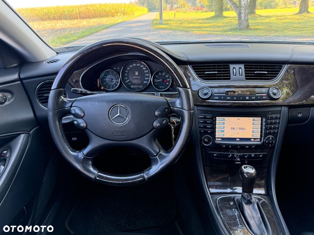 Mercedes-Benz CLS - 12