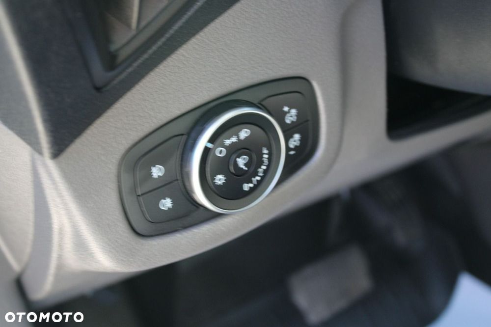Ford Transit Connect - 16