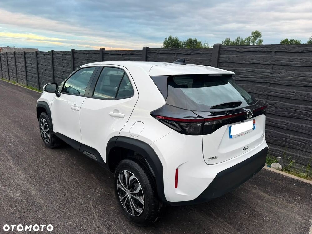 Toyota Yaris Cross Hybrid 1.5 Comfort - 35