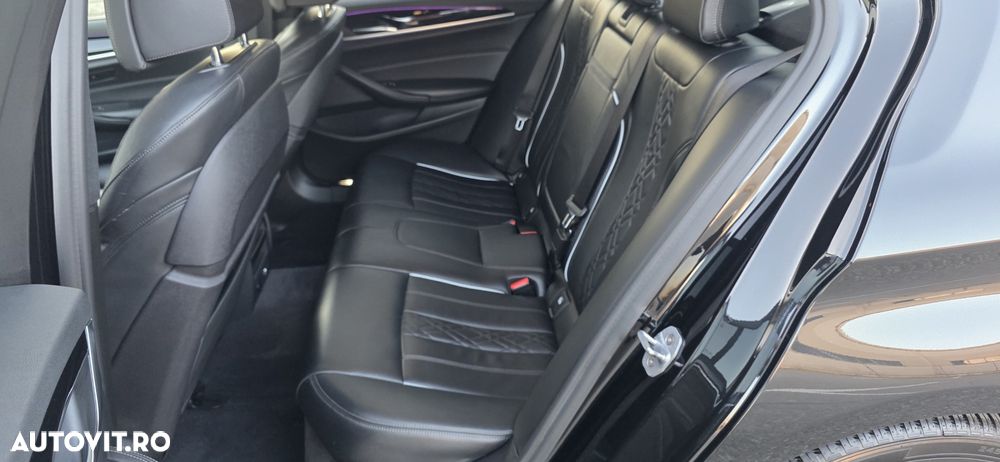 BMW Seria 5 520d xDrive Aut. Luxury Line - 28