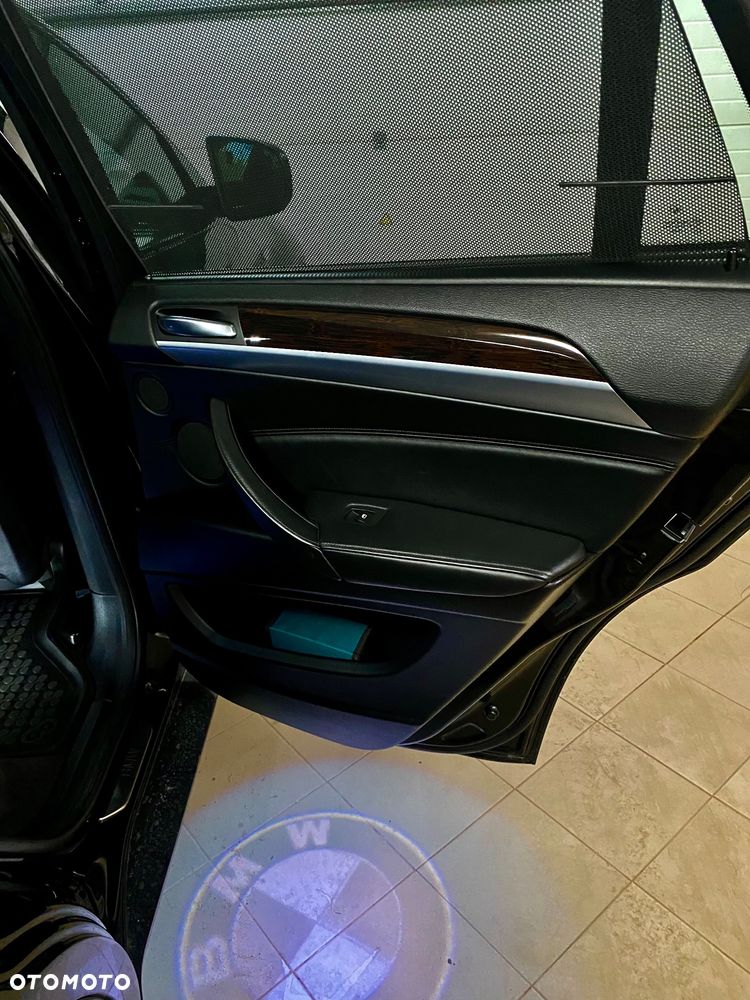 BMW X6 xDrive40d - 18
