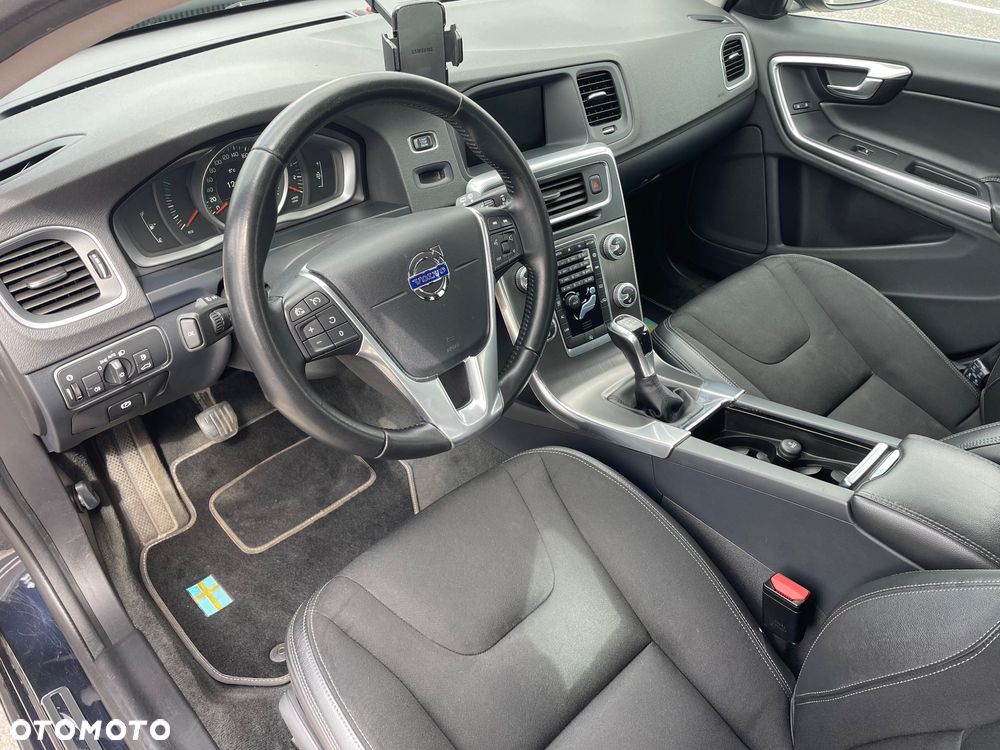 Volvo V60 D3 Momentum - 15