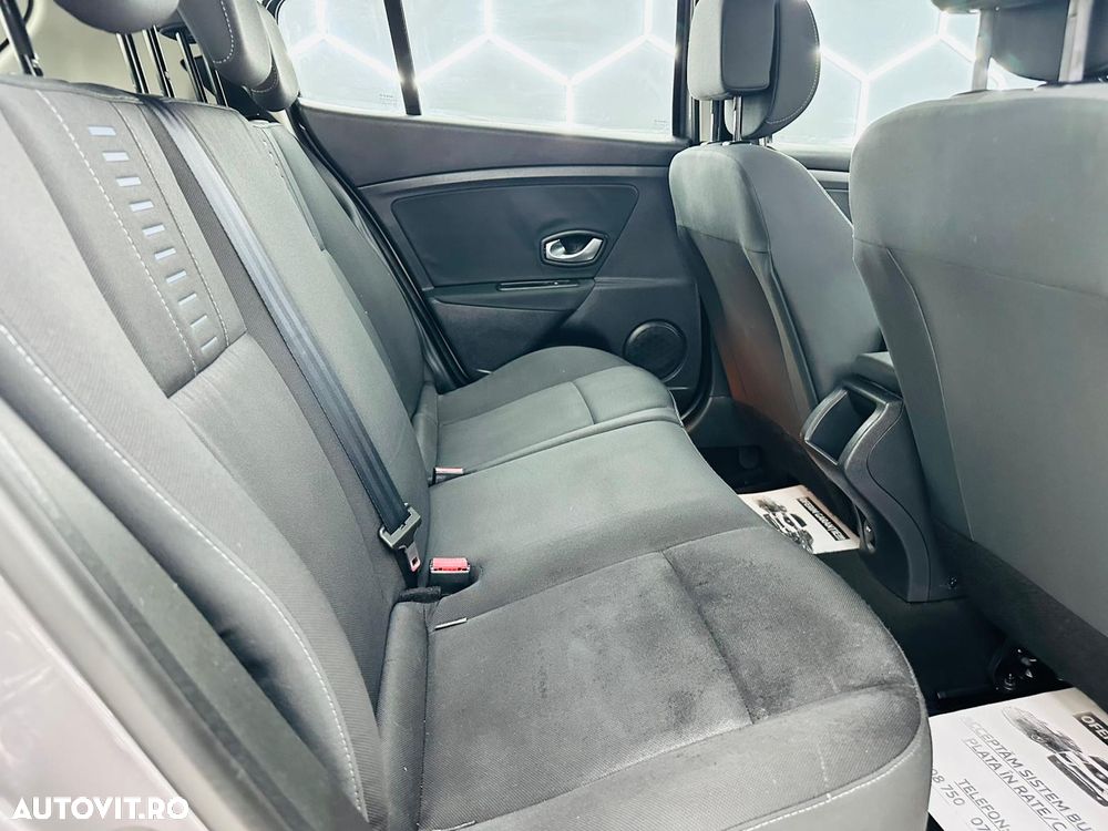 Renault Megane 1.6 16V 110 Dynamique - 7