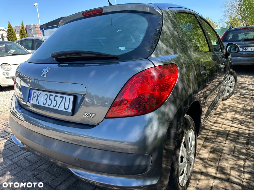 Peugeot 207 75 Urban Move - 12