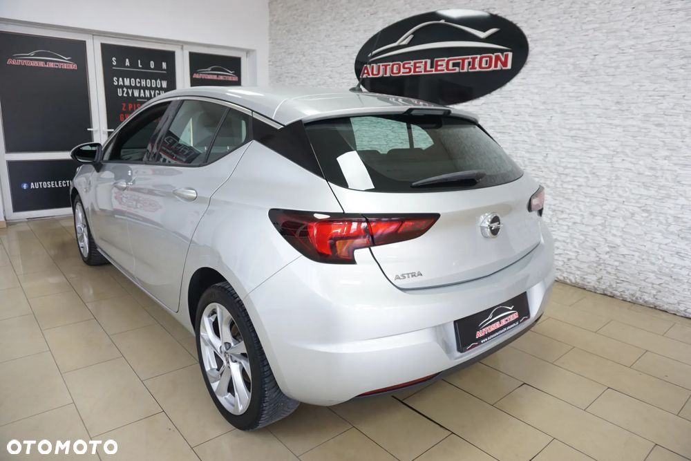 Opel Astra 1.6 D Start/Stop Innovation - 11