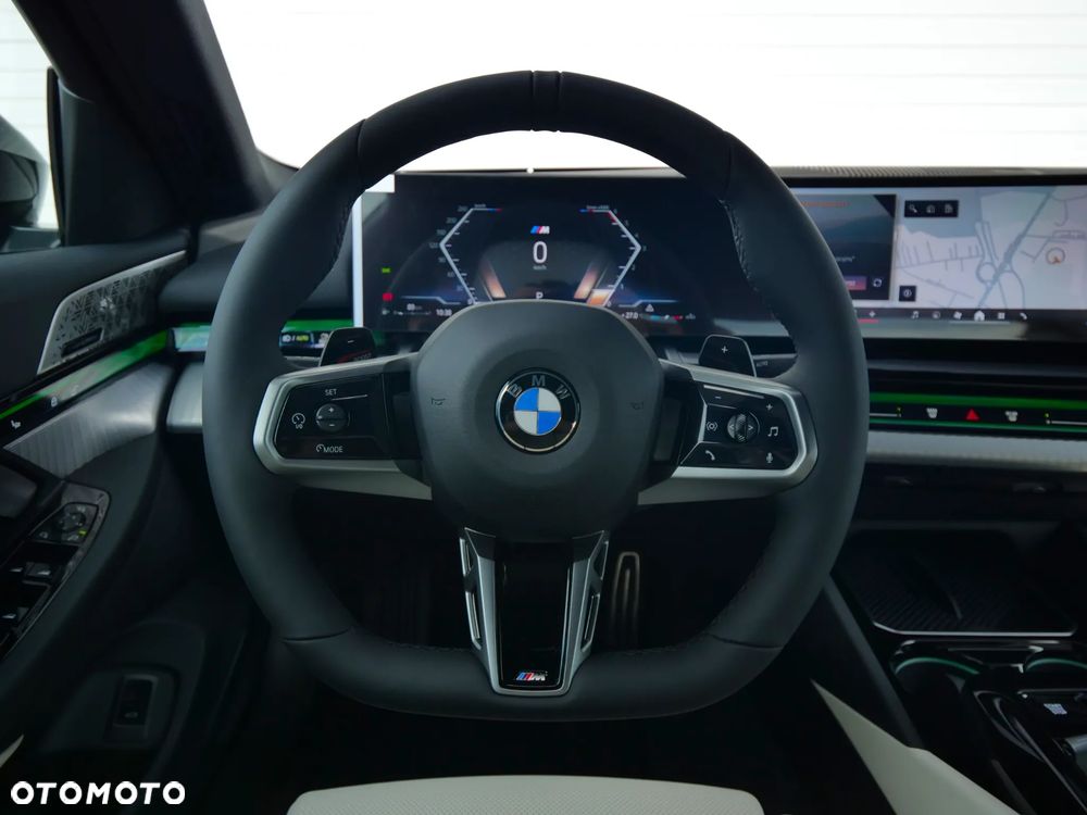 BMW Seria 5 520d xDrive mHEV M Sport - 16