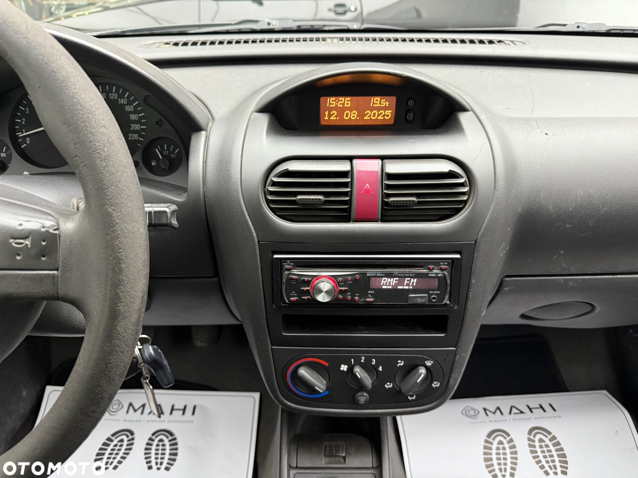 Opel Corsa 1.0 12V Enjoy - 21