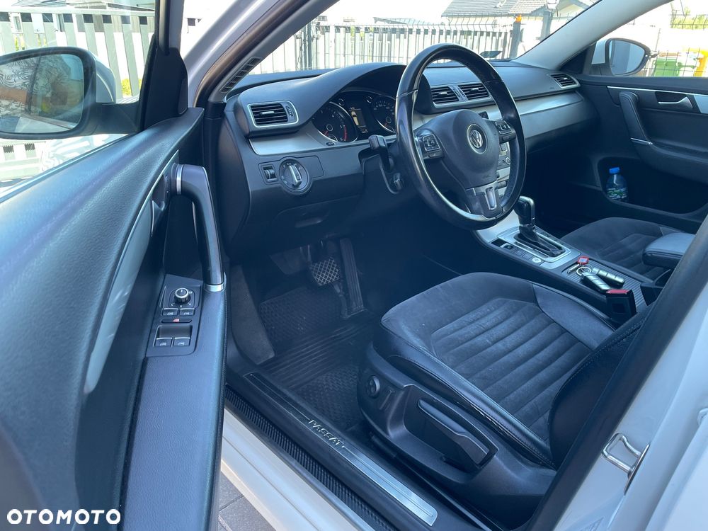 Volkswagen Passat 2.0 TDI Highline DSG - 12