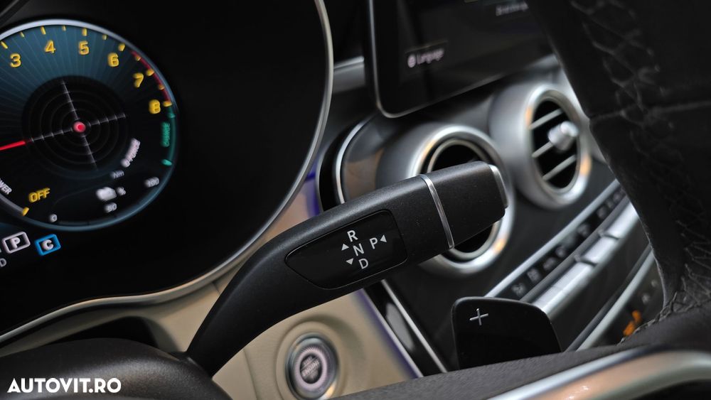 Mercedes-Benz GLC 300 e 4MATIC - 17