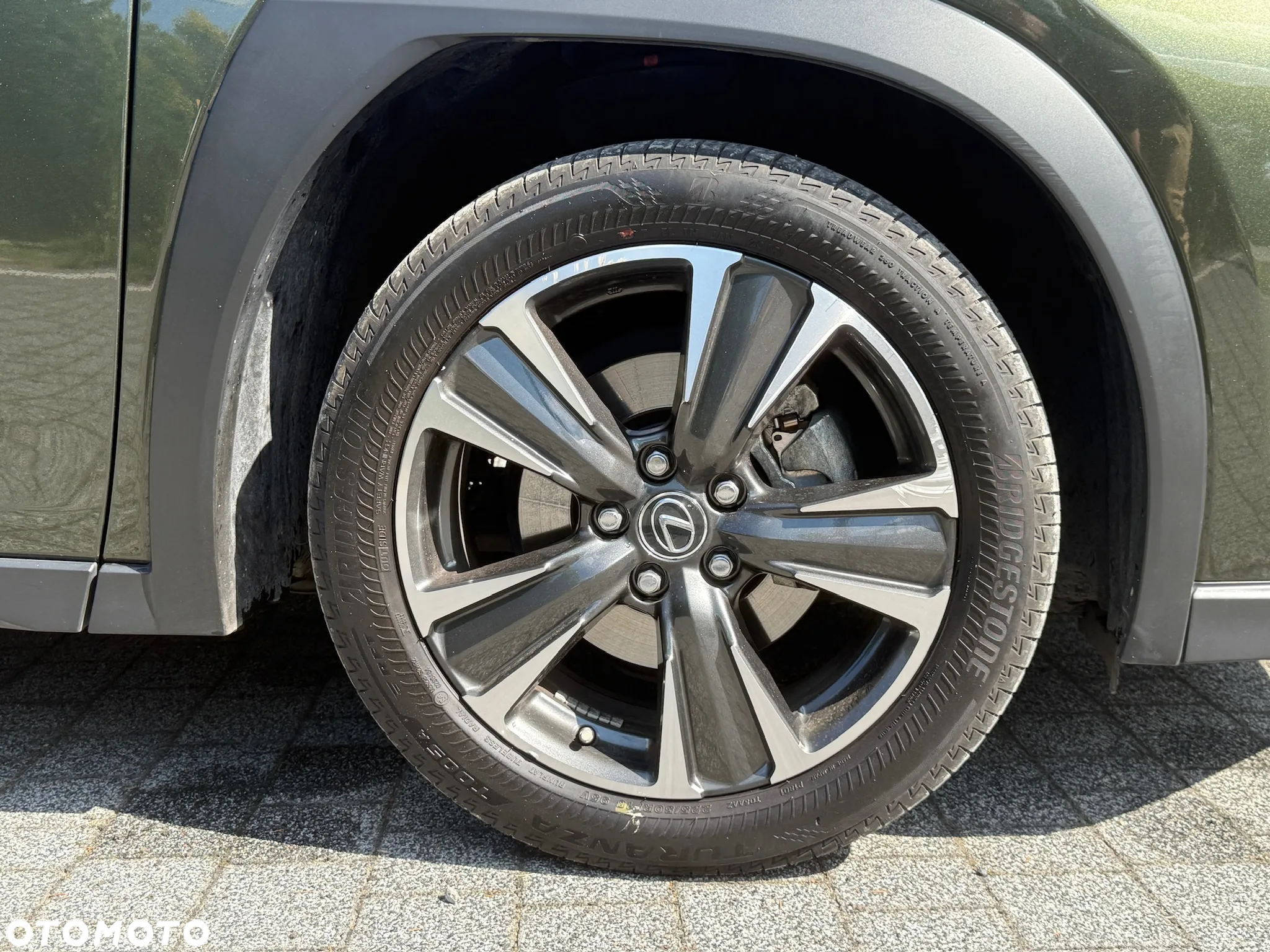 Lexus UX 250h (E-FOUR) Executive Line - 20