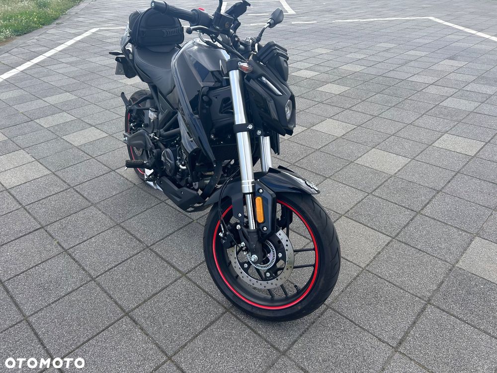 VOGE R125 - 7