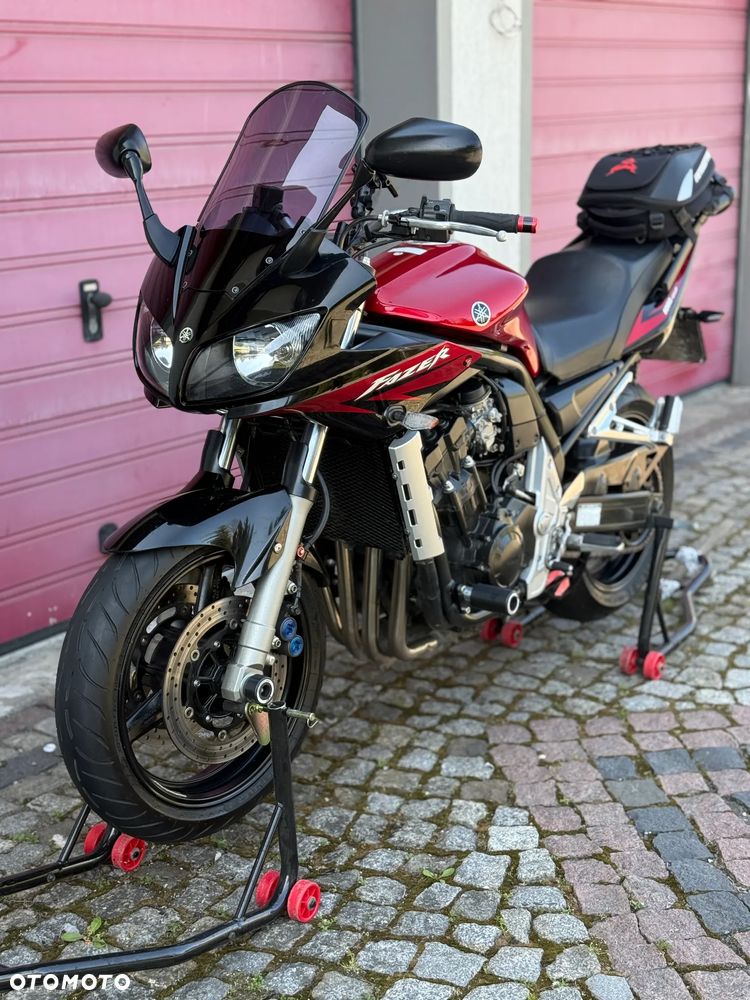 Yamaha FZS - 3