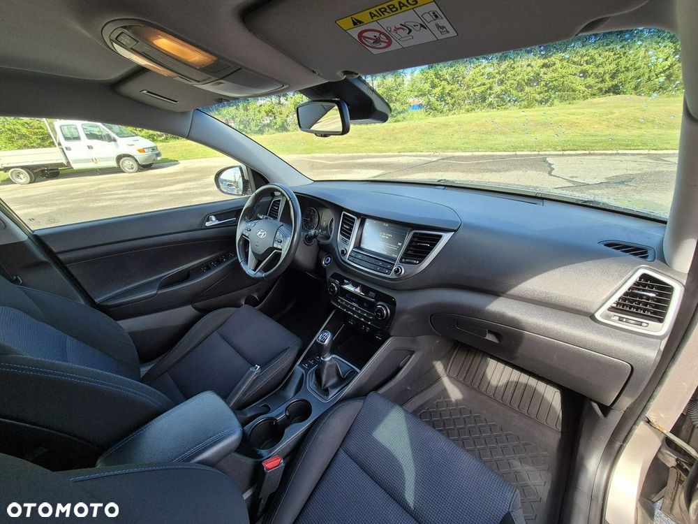 Hyundai Tucson 2.0 CRDI 2WD Style - 19