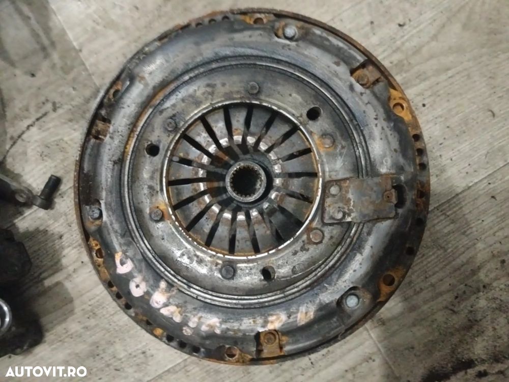 KIT AMBREIAJ VOLANTA RENAULT TRAFIC, VIVARO, MERCEDES VITO W447, FIAT TALENTO 1.6 D 415079610, 324081710 - 2