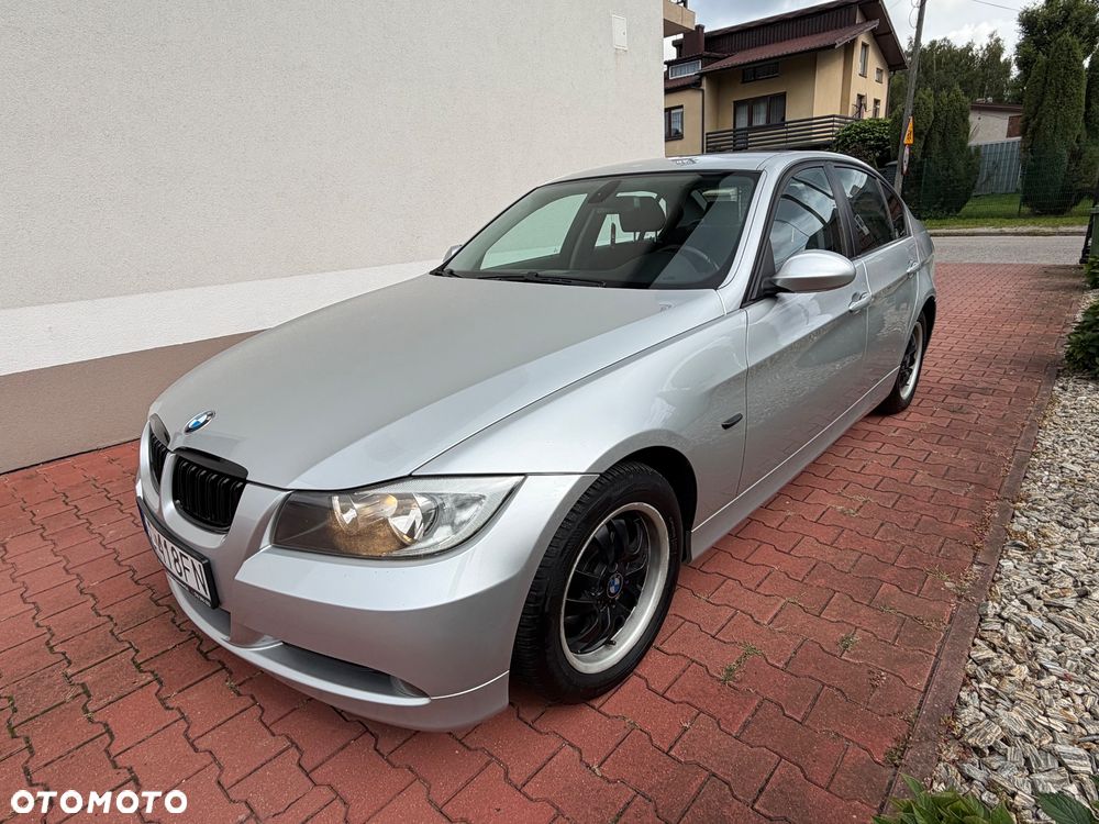 BMW Seria 3 318i - 2