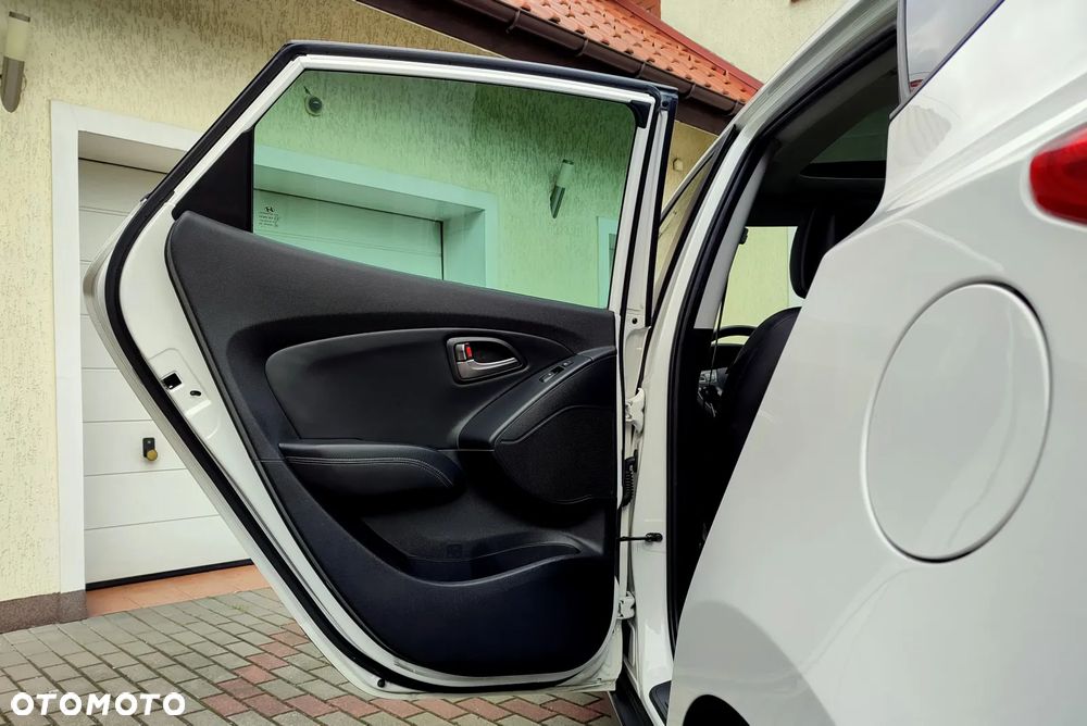 Hyundai ix35 1.7 CRDi 2WD blue Style - 21