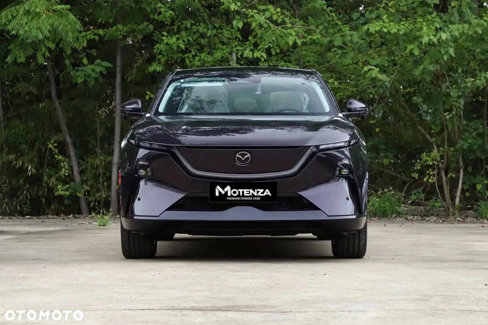 Mazda EZ-60 - 2