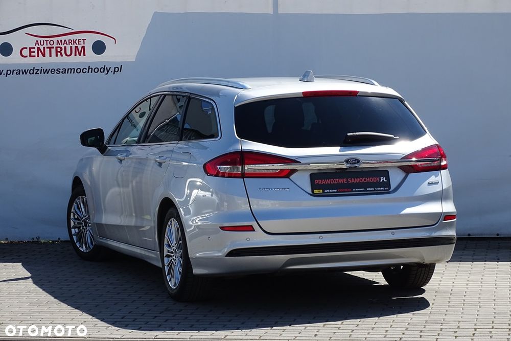 Ford Mondeo 2.0 Hybrid Titanium - 17