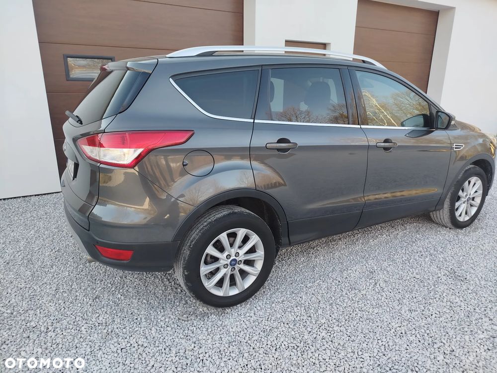 Ford Kuga 2.0 TDCi 2x4 Titanium - 15