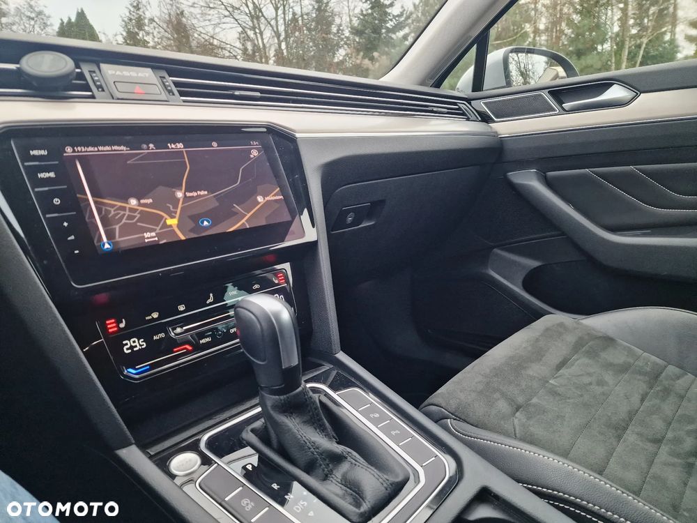 Volkswagen Passat 2.0 TDI SCR DSG Business - 15