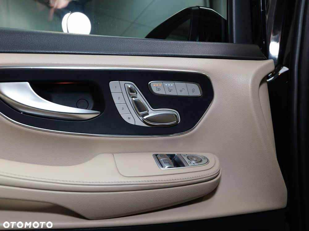 Mercedes-Benz Klasa V 300 d 4-Matic 9G-Tronic (d³ugi) - 30