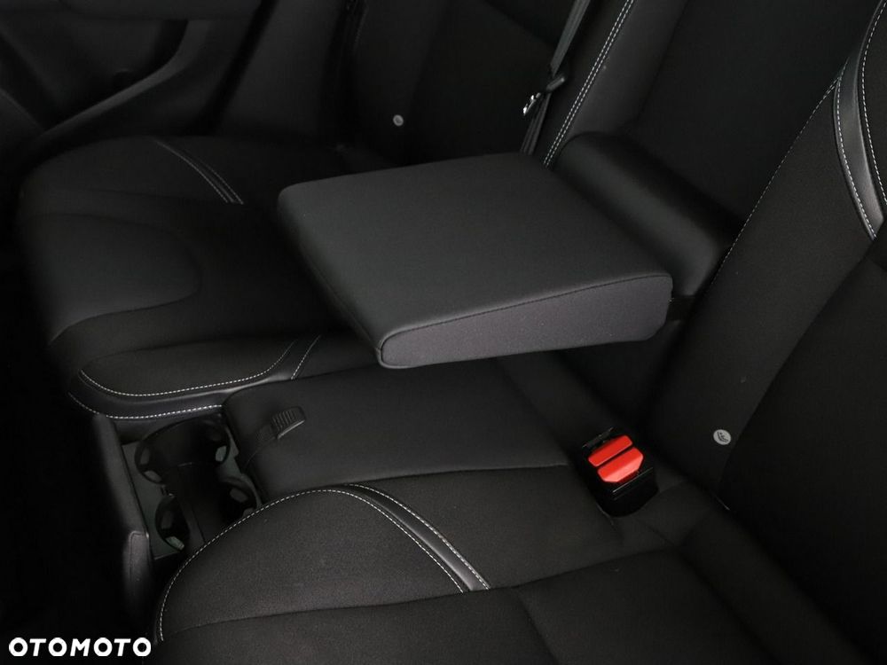 Volvo V40 T2 Linje You - 33