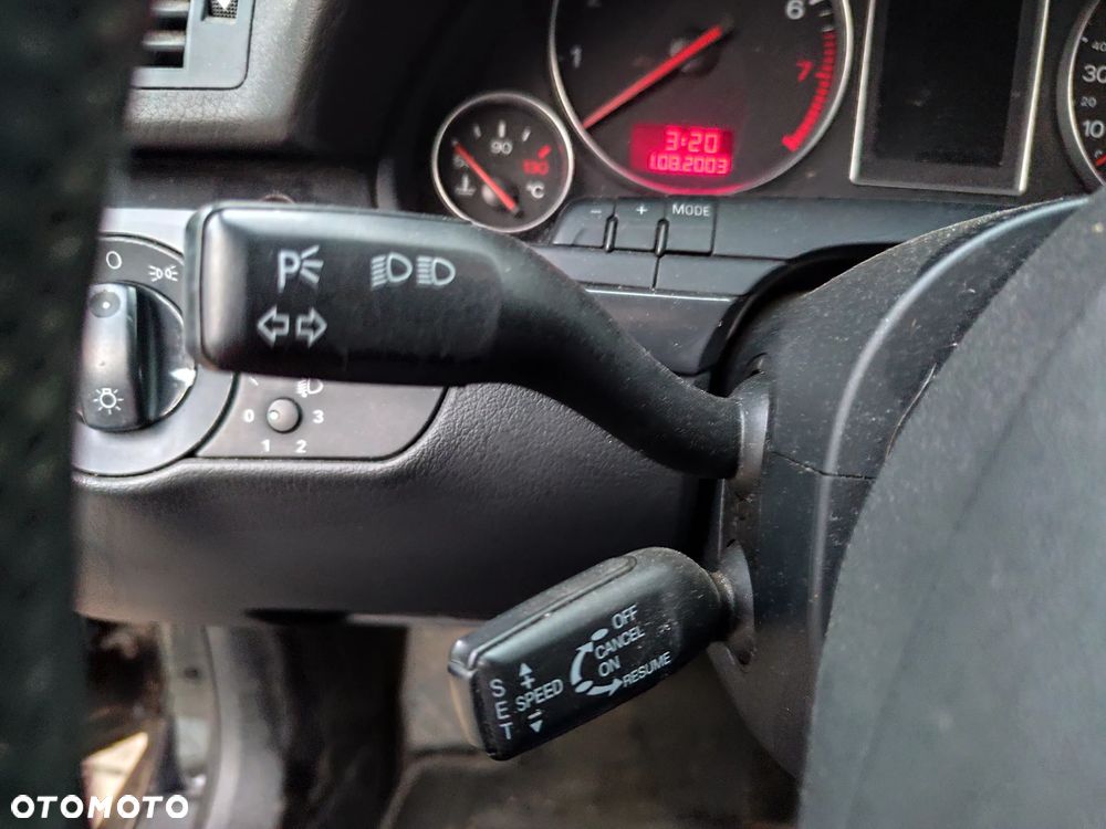 Audi A4 Avant 2.4 - 19