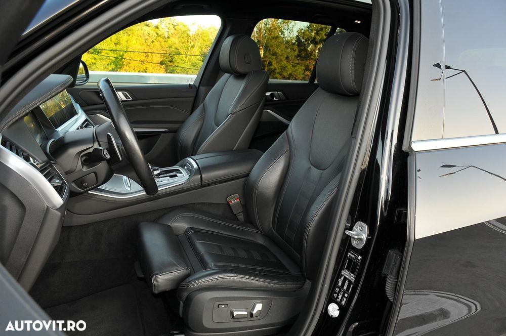 BMW X5 M M50i - 18