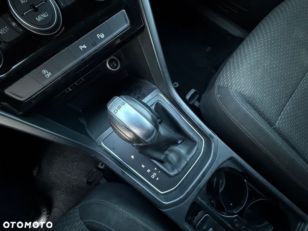 Volkswagen Touran 1.6 TDI SCR (BlueMotion Technology) DSG Comfortline - 20