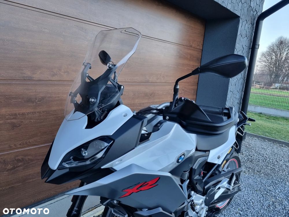 BMW XR - 6