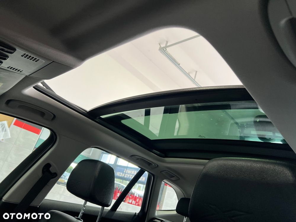 BMW X1 sDrive18d Sport Line - 18