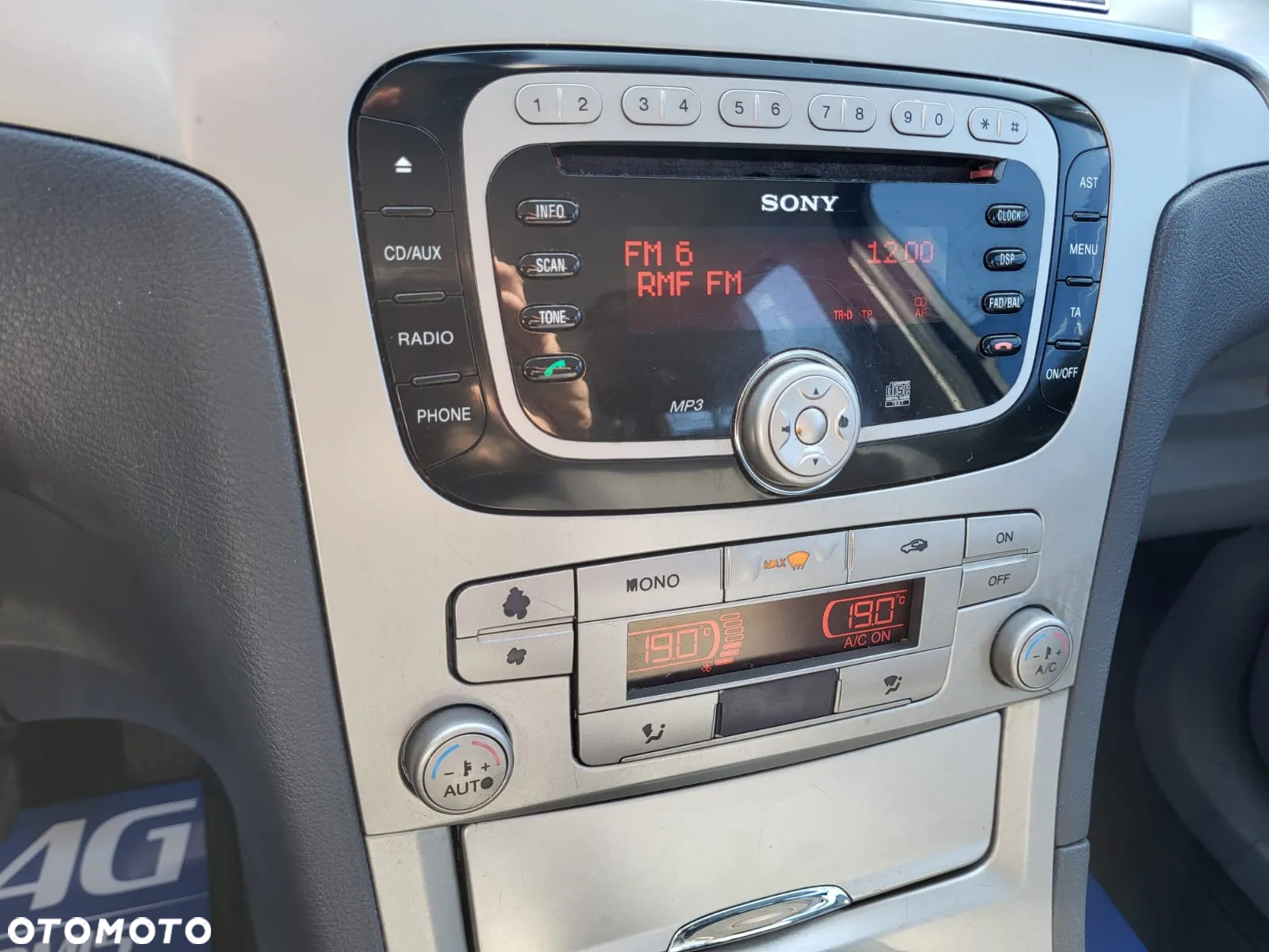 Ford S-Max - 23