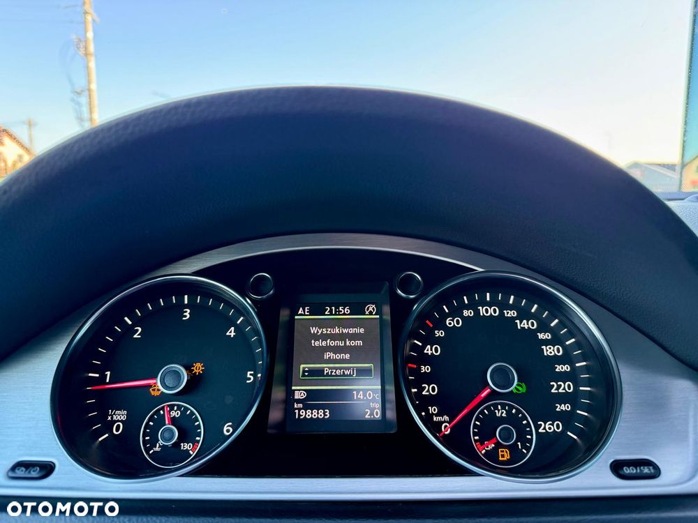 Volkswagen Passat 2.0 TDI DSG BlueMotion Technology R-Line - 27