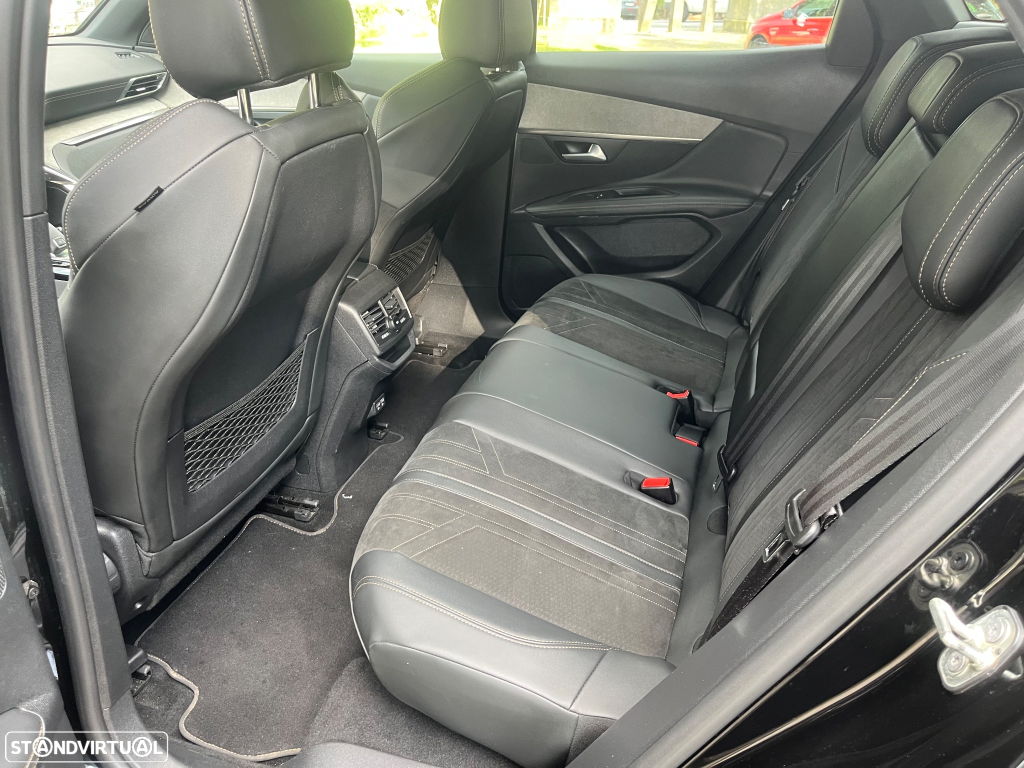 Peugeot 3008 1.5 BlueHDi GT EAT8 - 8
