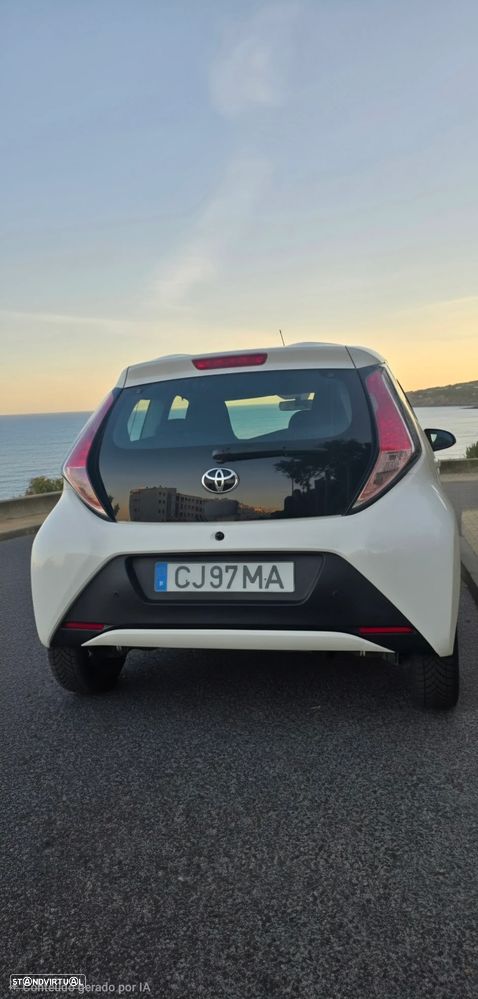 Toyota Aygo 1.0 X-Play - 7