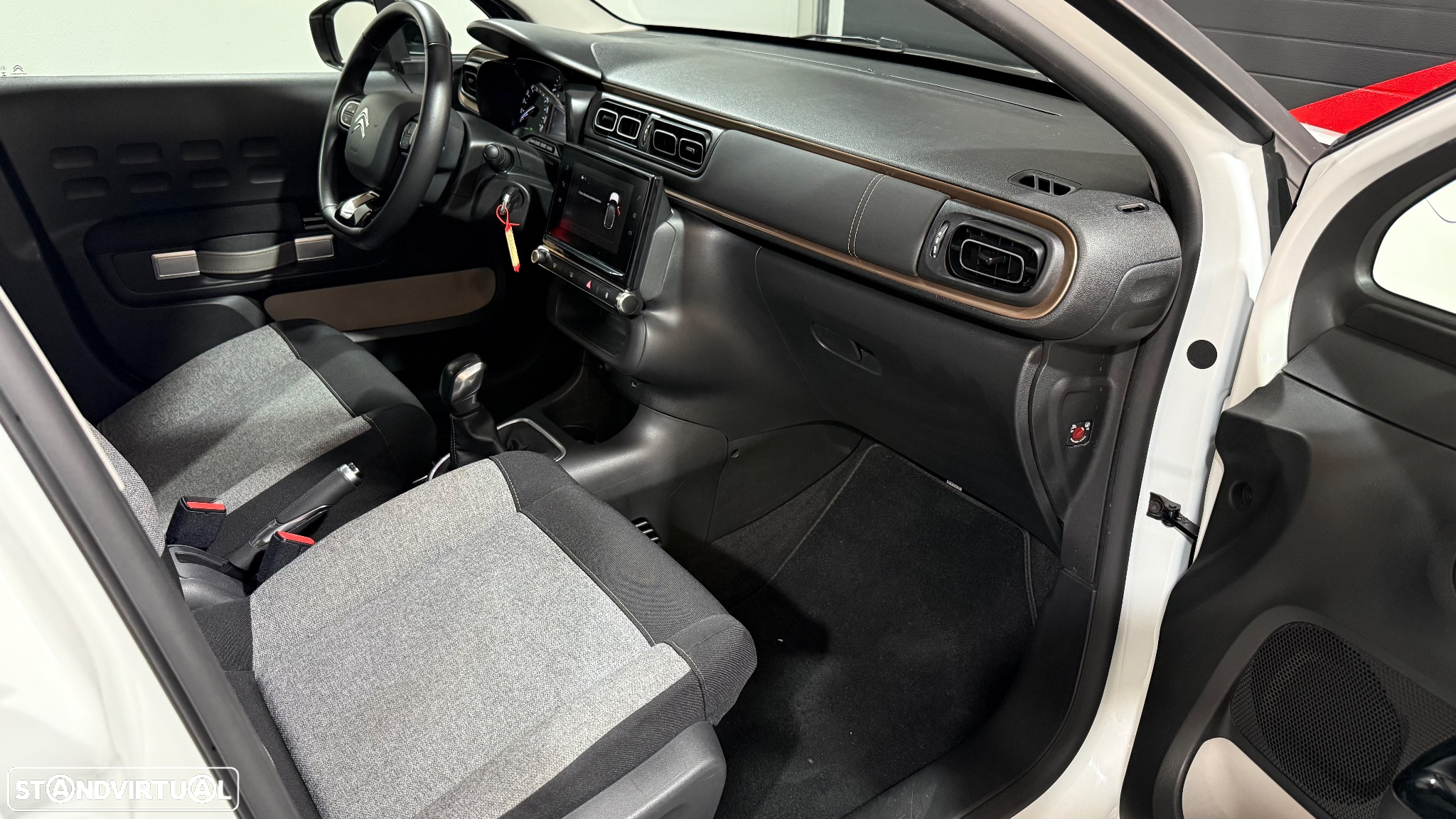 Citroën C3 1.2 PureTech Origins - 13