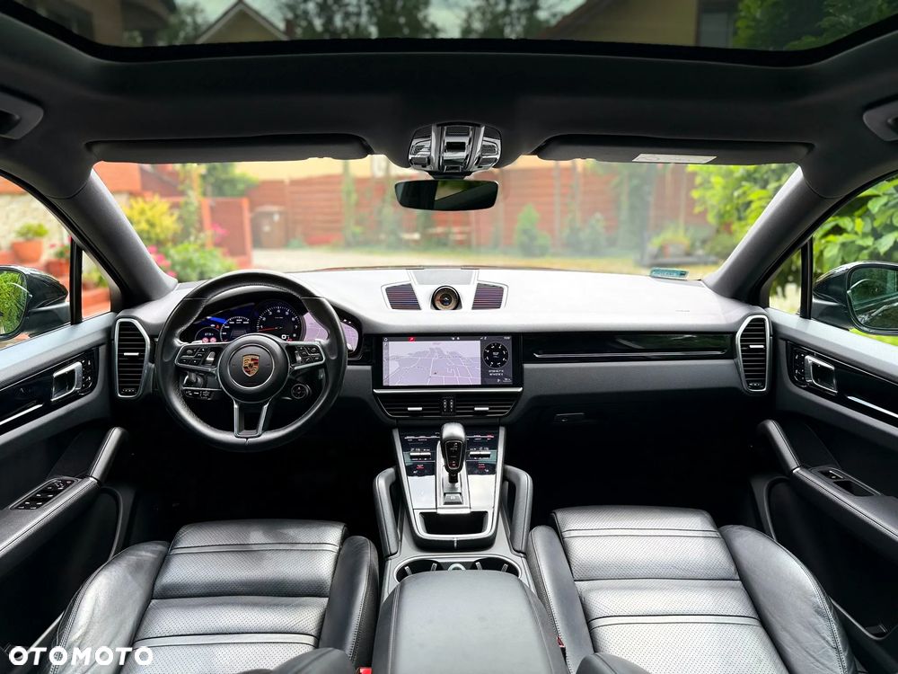 Porsche Cayenne Platinum Edition - 32