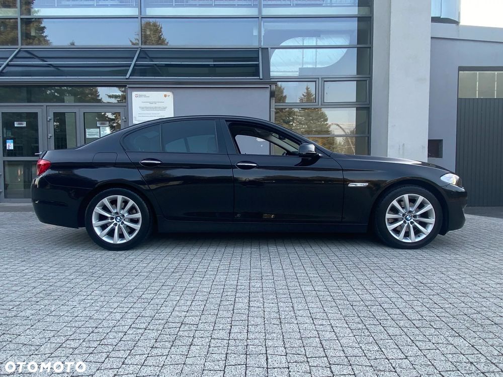 BMW Seria 5 520d - 6