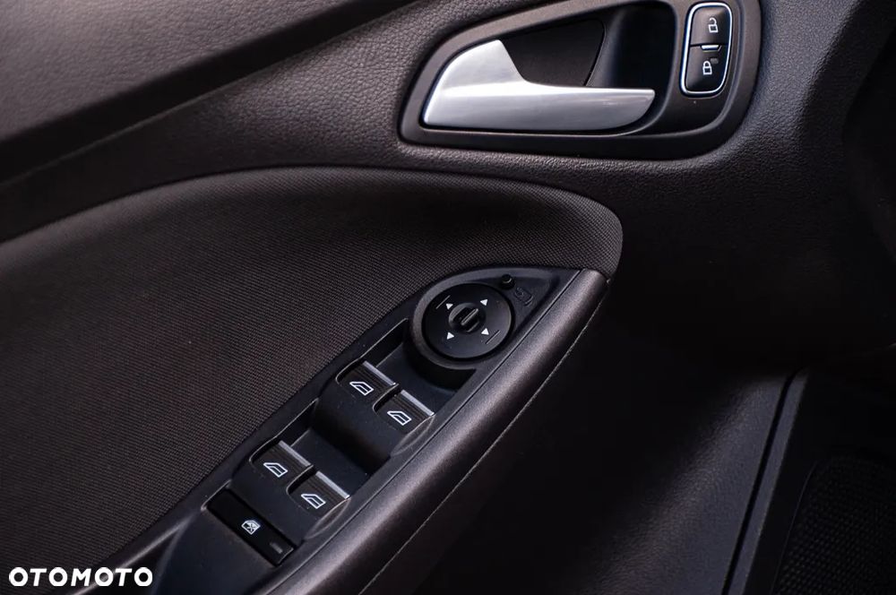 Ford Focus - 22
