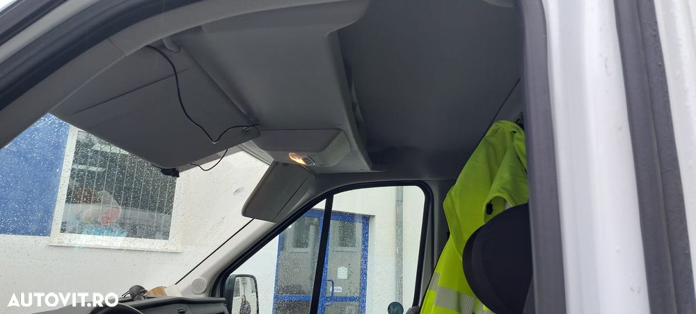Ford Transit - 11