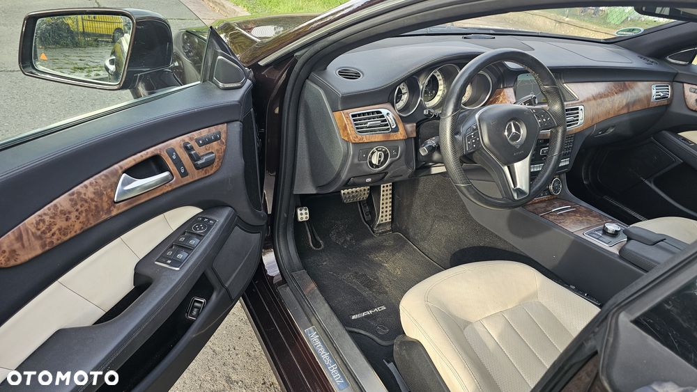 Mercedes-Benz CLS 350 BlueEff - 10
