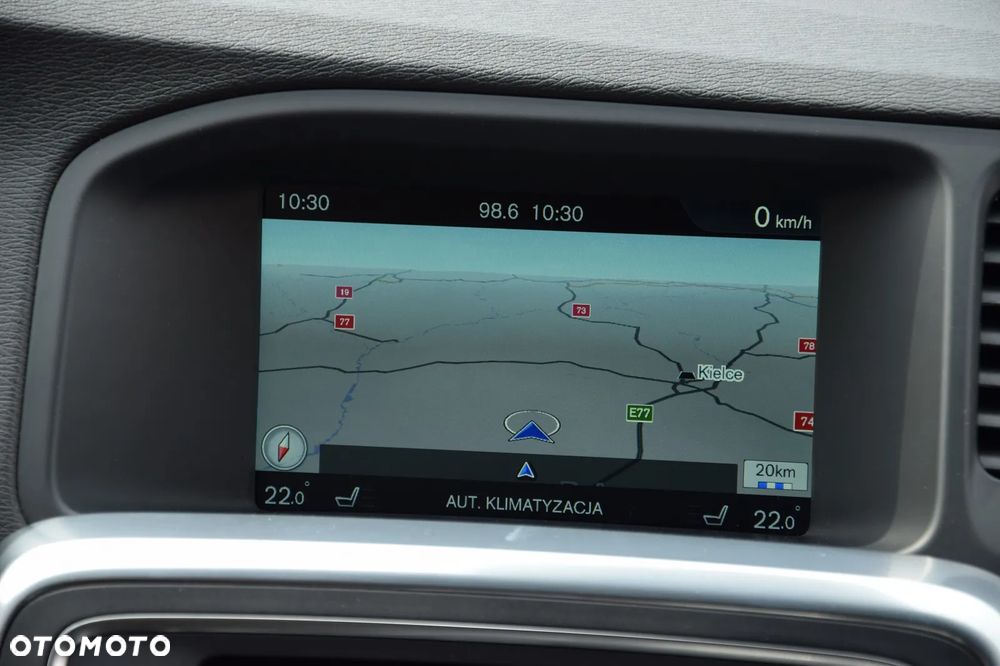 Volvo V60 D4 R-Design - 25
