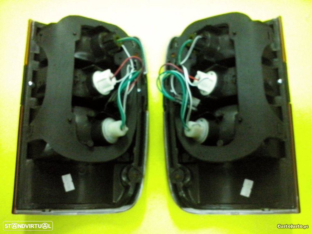 Farolins de trás multifunções Opel Monterey 3.1td (Novos) - 2