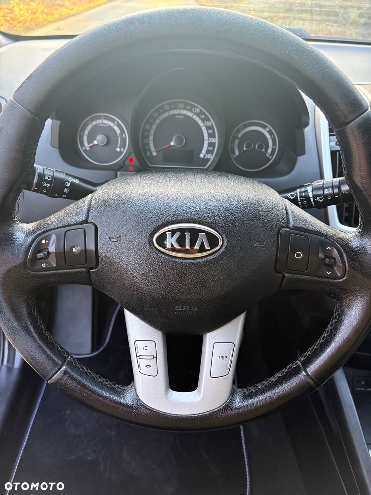 Kia Ceed - 12