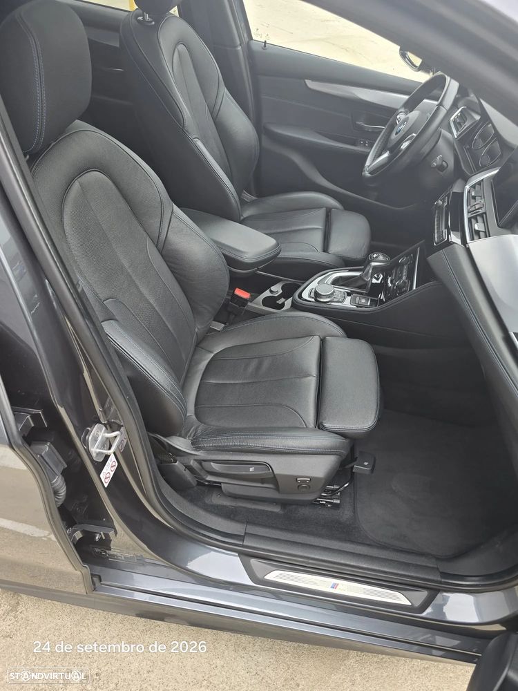 BMW 225xe Active Tourer - 28